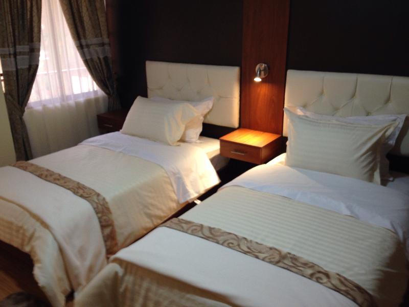 Hotel Boutique Castilla De Leon Κουένκα Εξωτερικό φωτογραφία
